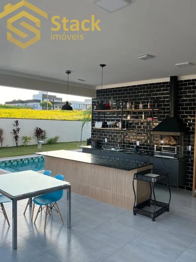 Casa, 3 quartos, 280 m² - Foto 1