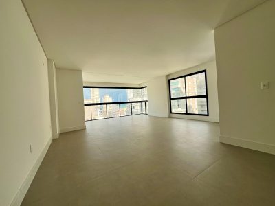 Apartamento, 3 quartos, 137 m² - Foto 2