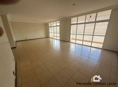 Apartamento, 3 quartos, 210 m² - Foto 2