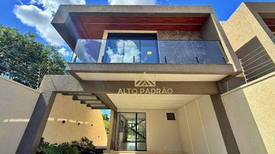 Sobrado, 3 quartos, 217 m² - Foto 1