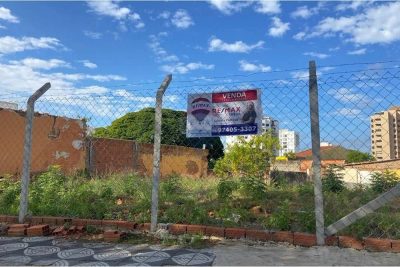 Loteamento e Condomínio - Foto 1