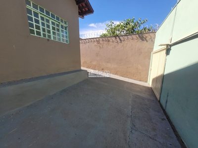 Casa, 3 quartos, 114 m² - Foto 2
