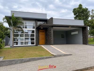 Casa, 3 quartos, 192 m² - Foto 1