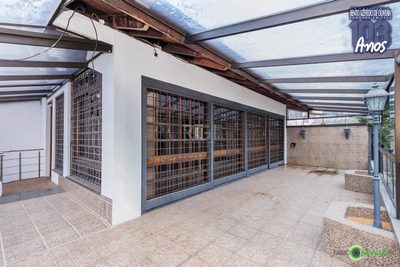 Casa, 4 quartos, 307 m² - Foto 1