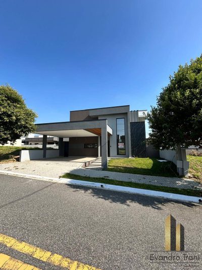 Casa, 3 quartos, 164 m² - Foto 1