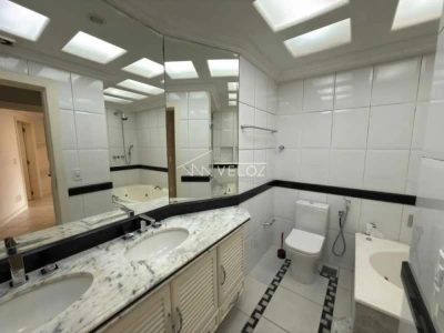 Apartamento, 3 quartos, 216 m² - Foto 1
