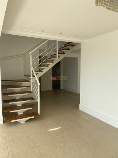 Cobertura, 3 quartos, 227 m² - Foto 3