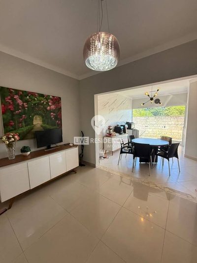 Casa, 3 quartos, 198 m² - Foto 4