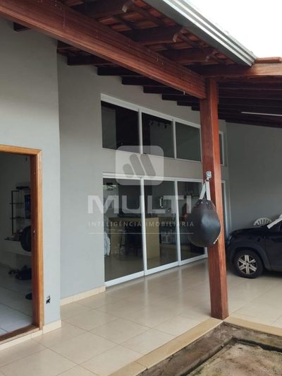 Casa, 3 quartos, 200 m² - Foto 1