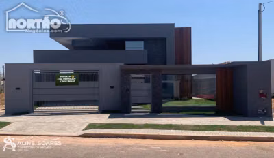 Casa, 4 quartos, 201 m² - Foto 1