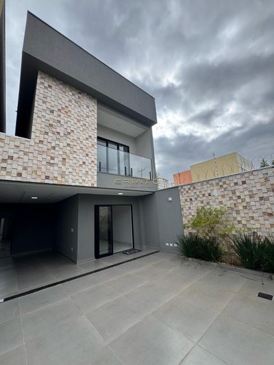 Sobrado, 3 quartos, 170 m² - Foto 1