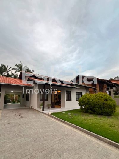 Casa, 3 quartos, 227 m² - Foto 1