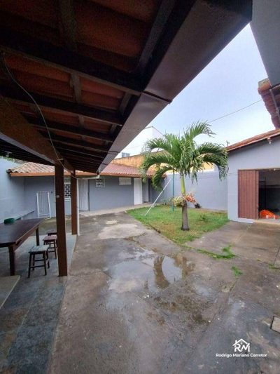 Casa, 4 quartos, 290 m² - Foto 1