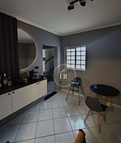 Casa, 2 quartos, 191 m² - Foto 1