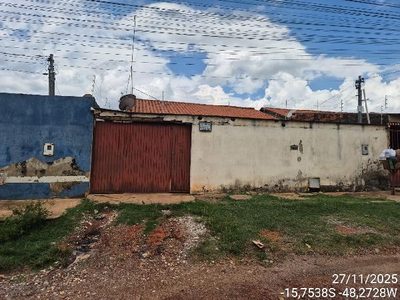Casa, 2 quartos, 200 m² - Foto 1