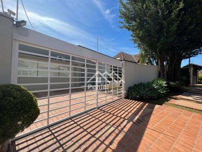Casa, 3 quartos, 279 m² - Foto 1