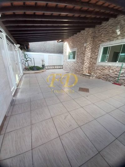 Casa, 3 quartos, 250 m² - Foto 2