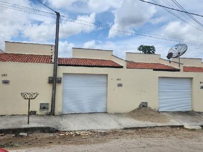 Casa, 2 quartos, 231 m² - Foto 1