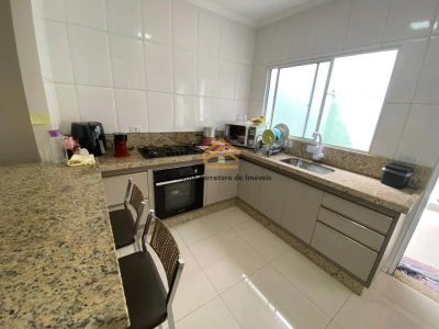 Casa, 2 quartos, 80 m² - Foto 1