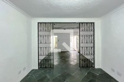 Casa, 3 quartos, 182 m² - Foto 1