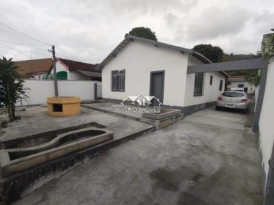 Casa, 4 quartos, 175 m² - Foto 1