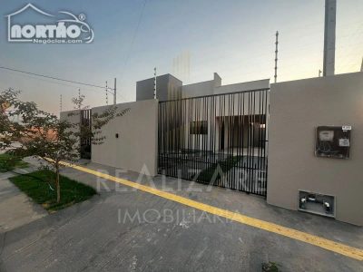 Casa, 3 quartos, 105 m² - Foto 2