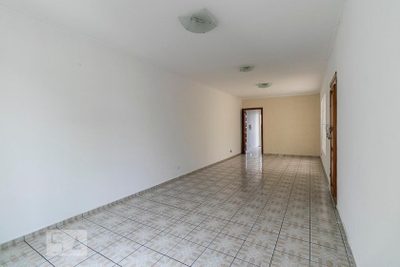 Casa, 3 quartos, 200 m² - Foto 2