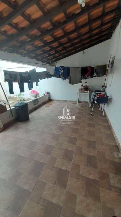 Casa, 5 quartos, 330 m² - Foto 4