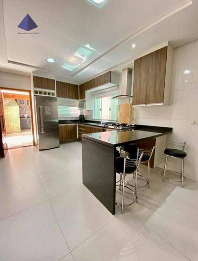 Sobrado, 4 quartos, 216 m² - Foto 4