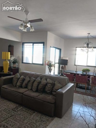 Casa, 4 quartos, 185 m² - Foto 3