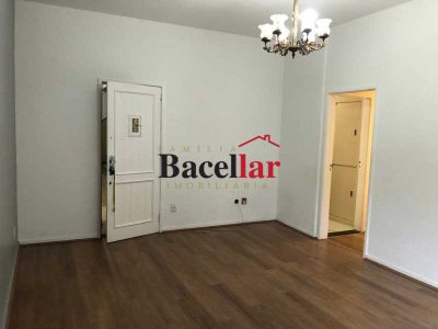 Apartamento, 3 quartos, 85 m² - Foto 2