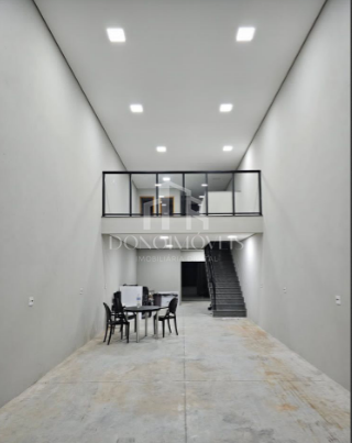 Depósito-Galpão, 137 m² - Foto 1