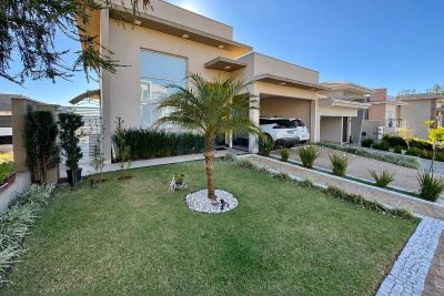 Casa, 3 quartos, 211 m² - Foto 1