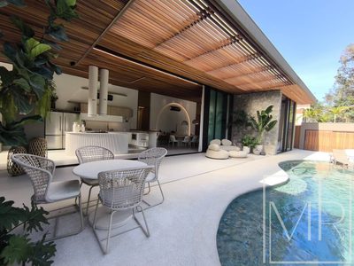 Casa, 6 quartos, 486 m² - Foto 1