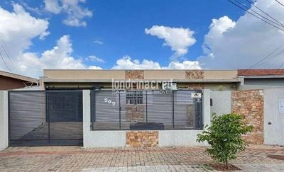 Casa, 2 quartos, 150 m² - Foto 1