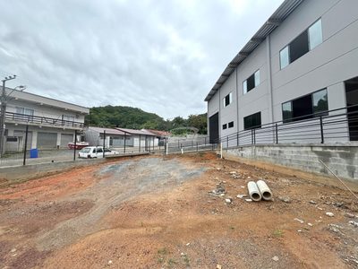 Depósito-Galpão, 675 m² - Foto 2