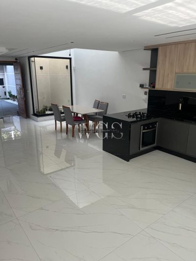Sobrado, 4 quartos, 245 m² - Foto 3