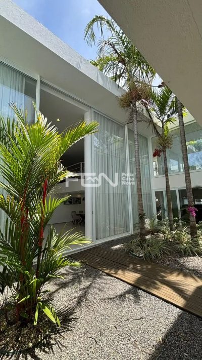 Casa, 4 quartos, 580 m² - Foto 1