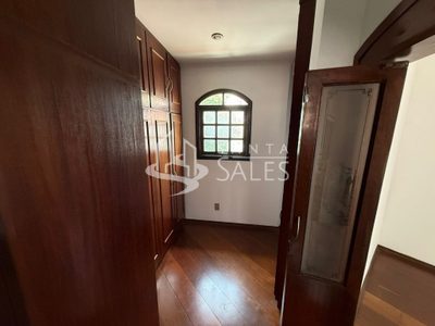 Casa, 4 quartos, 253 m² - Foto 2