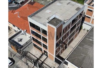 Prédio Inteiro - Foto 1