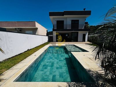Casa, 4 quartos, 292 m² - Foto 2