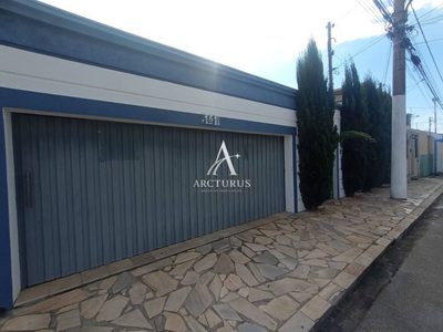 Casa, 5 quartos, 242 m² - Foto 1