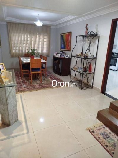 Sobrado, 4 quartos, 300 m² - Foto 1