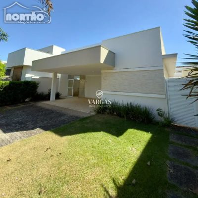 Casa, 1 quarto, 181 m² - Foto 2