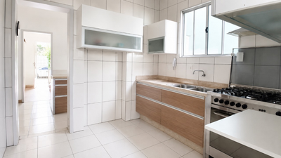 Casa, 3 quartos, 270 m² - Foto 4