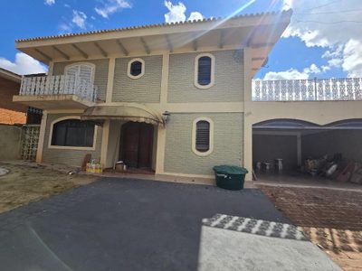 Casa, 5 quartos, 300 m² - Foto 1