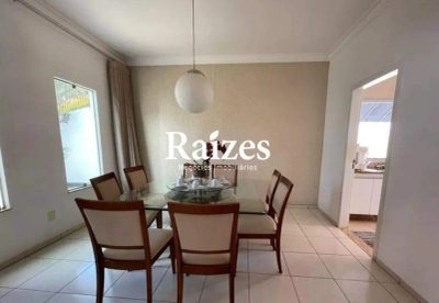 Casa, 4 quartos, 330 m² - Foto 2