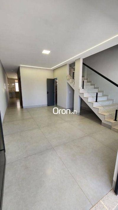 Sobrado, 4 quartos, 215 m² - Foto 1