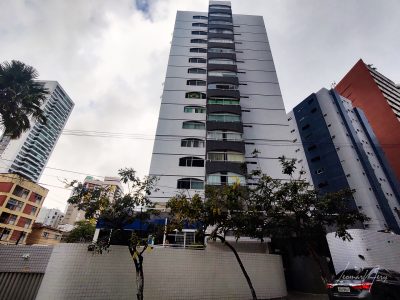 Apartamento, 3 quartos, 222 m² - Foto 2