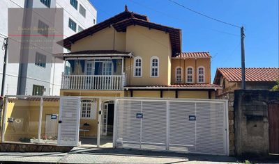 Casa, 4 quartos, 490 m² - Foto 1
